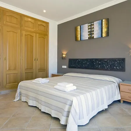 Villa Anngo Dos *
